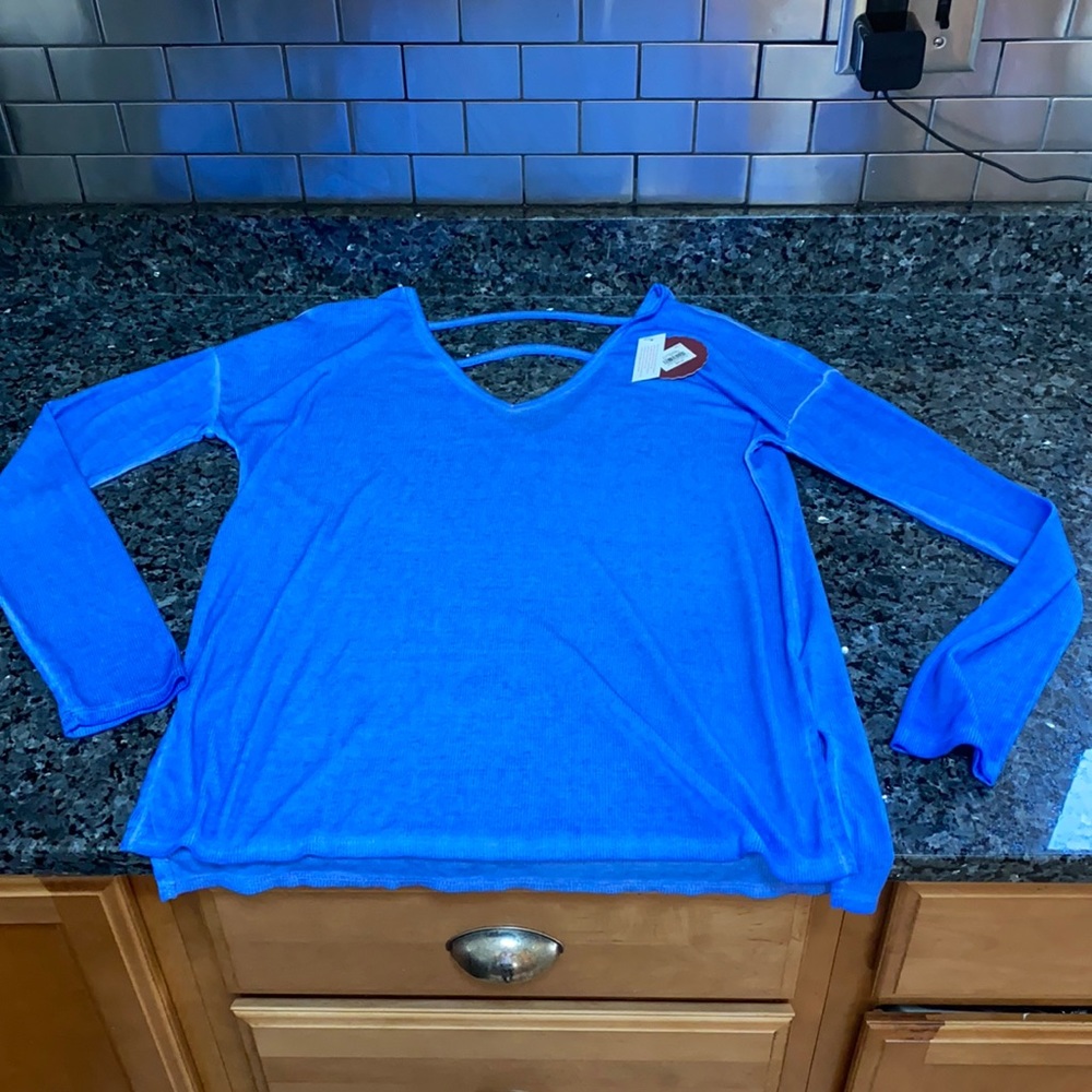Double V Strappy Back Long Sleeve